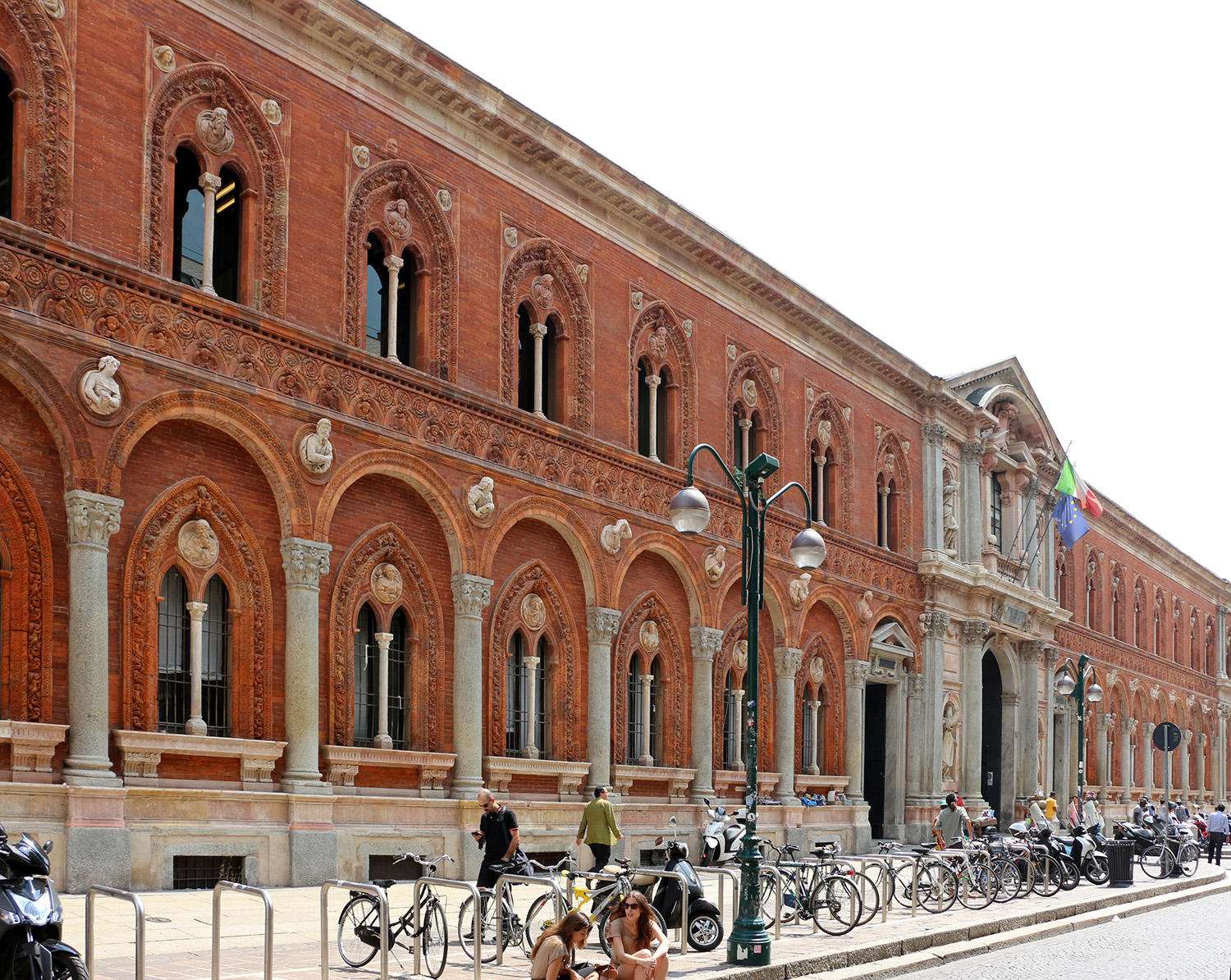 Univ Milano facciata